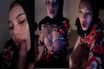 Ngentot Cewek Hijaber Di Kamar Hotel Ganas